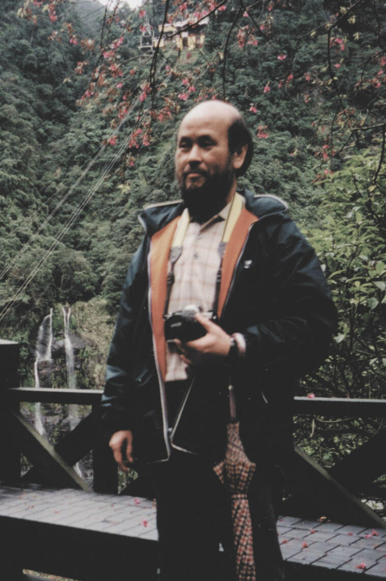 24.批判是一種愛的形式，因為它仍然關懷。